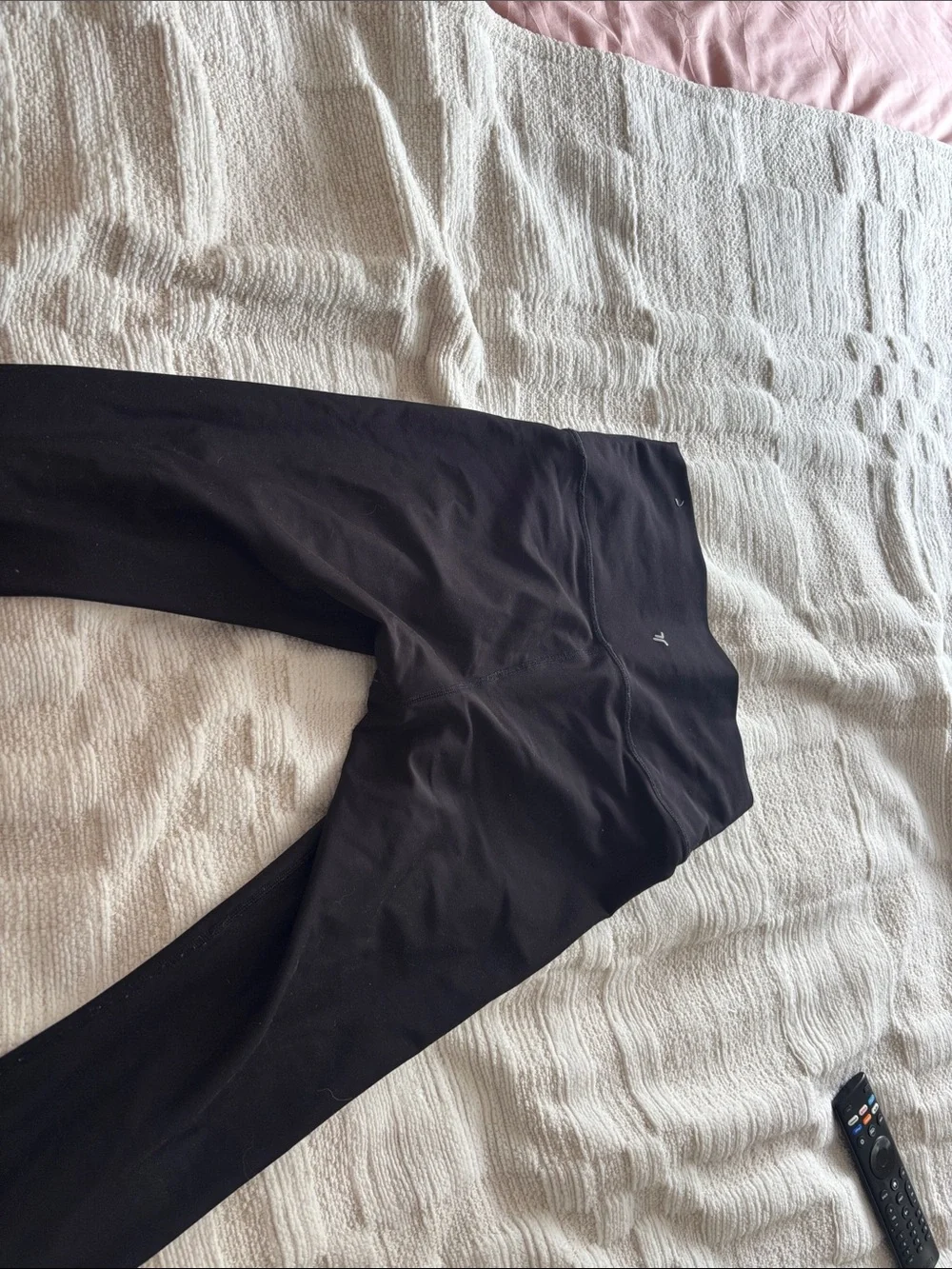 Old Navy Black High-Waist Leggings - Picture 5 of 8